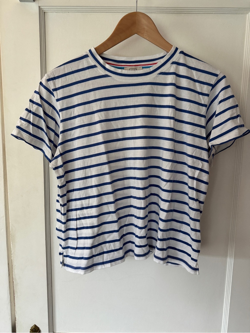 AYR Women’s Sno Cone Blue & White Striped Crewneck Tee size L - Picture 3 of 9